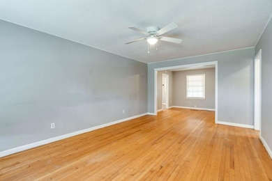 5228 N Hudson Ave, Oklahoma City, OK 73118 - photo 3