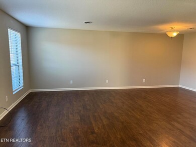 7914 Gleason Dr unit 1150, Knoxville, TN 37919 - photo 5