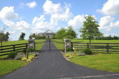 261 Dunn Ln, Harrodsburg, KY 40330 - photo 2