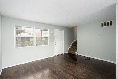 162 Buckeye Cir, Columbus, OH 43217 027