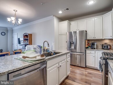 42689 Wardlaw Terrace unit 16L, Ashburn, VA 20147 - photo 7