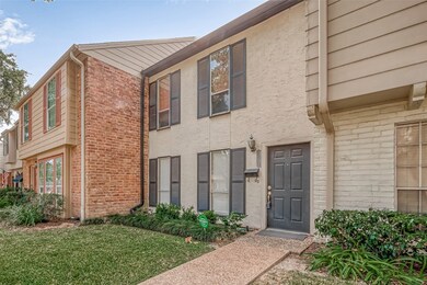 10217 Longmont Dr unit 36, Houston, TX 77042 - photo 3