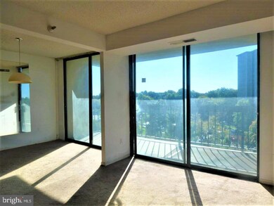 Chelsea Towers unit 803, Bethesda, MD 20817 - photo 6