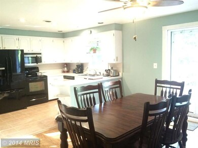 10302 Ni River Dr, Spotsylvania, VA 22553 - photo 6