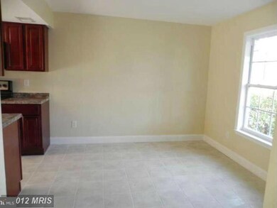9005 Congress Place, Landover, MD 20785 - photo 5