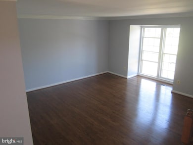 46744 Graham Cove Square, Sterling, VA 20165 - photo 3