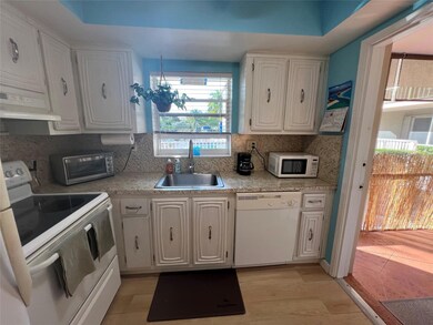 Kitchen with pool view and access to the Florida R