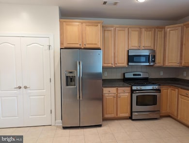 Cameron Square unit 306, Alexandria, VA 22304 - photo 3