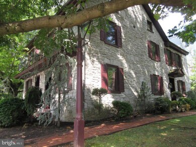 43 E Main St, Brownstown, PA 17508 - photo 4