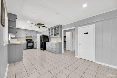 511 N 17th St, Donna, TX 78537 - photo 3