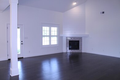 2239 Hickory Crest Ln, Knoxville, TN 37932 - photo 4