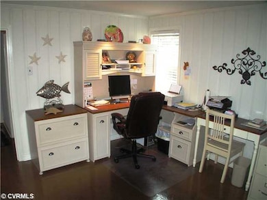 Executive Office/Suite