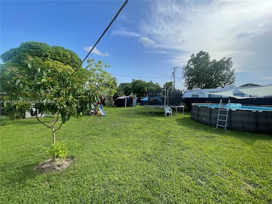 532 NW 15th St, Homestead, FL 33030 - photo 6