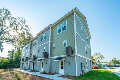 404 Gravy Train St, Charleston, SC 29414 - photo 2