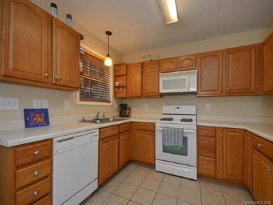 82 Rotunda Cir, Asheville, NC 28806 - photo 4