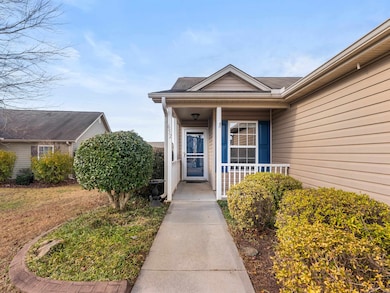 652 Clarion Ct, Boiling Springs, SC 29316 - photo 3