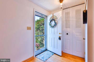 415 Warlock Ct, Glen Burnie, MD 21061 - photo 4