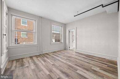 834 W Lancaster Ave unit 2R, Bryn Mawr, PA 19010 - photo 3