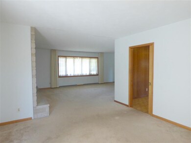 18800 Pawnee Ln, South Bend, IN 46637 - photo 5