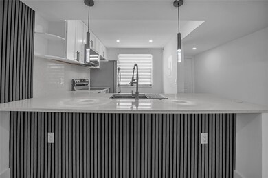 6037 Balboa Cir unit 401, Boca Raton, FL 33433 - photo 3