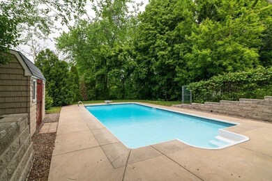 109 Brooks Ave, Quincy, MA 02169 - photo 2