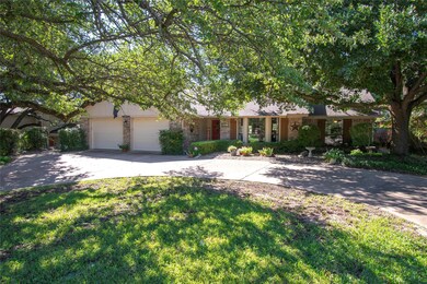4210 Angelina Dr, Granbury, TX 76049 - photo 2