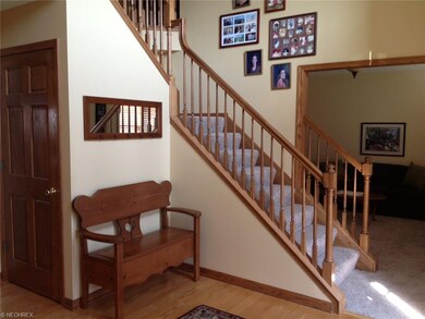 24080 Briar Patch Dr, Olmsted Falls, OH 44138 - photo 2