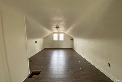 217 N Arjem St, Huntingburg, IN 47542 - photo 6