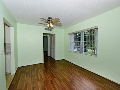 65 Easthampton C unit 65, West Palm Beach, FL 33417 - photo 5