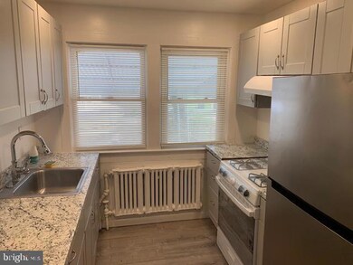 812 Tulip St, Camden, NJ 08104 - photo 5