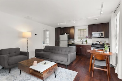 6021 Tchoupitoulas St unit C, New Orleans, LA 70118 - photo 3