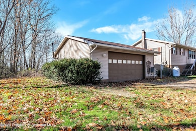 2810 Ledge Dr, Clarks Summit, PA 18411 - photo 3