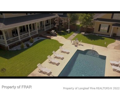 300 Forest Creek Dr, Fayetteville, NC 28303 - photo 4