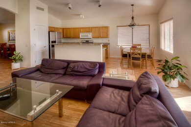 Fmly/Kitchen