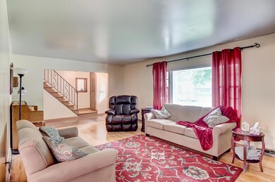 5724 Loganwood Rd, Columbus, OH 43229 - photo 6