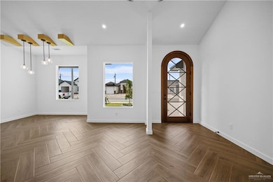 5904 N Playa Del Sol St, Edinburg, TX 78542 - photo 3