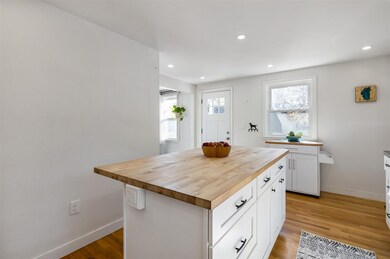 32 Hall Ct, Portsmouth, NH 03801 - photo 4