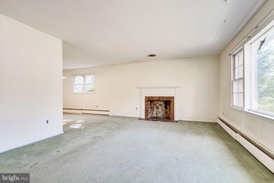 4429 Starr Jordan Dr, Annandale, VA 22003 - photo 2