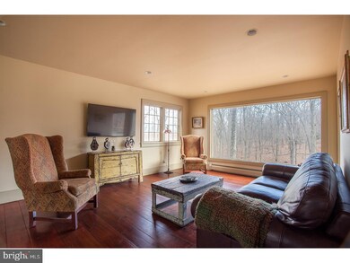 7486 Skinny Ln, Pipersville, PA 18947 - photo 5