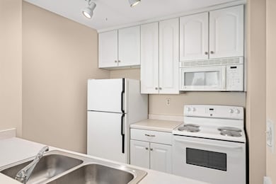 1181 Edgcumbe Rd unit 413, Saint Paul, MN 55105 - photo 5