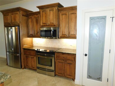 1100 Kelsi Dr, Moore, OK 73160 - photo 6