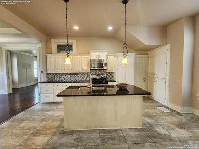 505 E Evergreen St, San Antonio, TX 78212 - photo 7