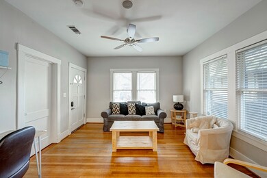 1414 Kipling St, Houston, TX 77006 - photo 4