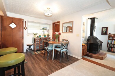 Eat-In Area