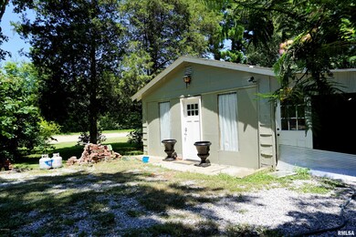 2209 Mchaney Rd, Harrisburg, IL 62946 - photo 5