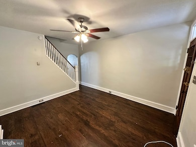 744 Roosevelt Ave, Norristown, PA 19401 - photo 5