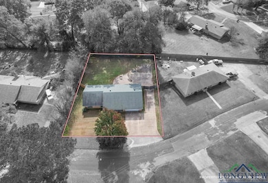 2113 Hendricks St, Gladewater, TX 75647 - photo 2