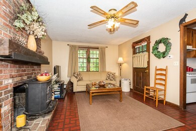 118 Horseshoe Rd, Dracut, MA 01826 - photo 2