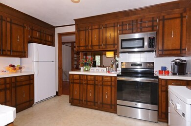 176 Massapoag Rd, Tyngsboro, MA 01879 - photo 6