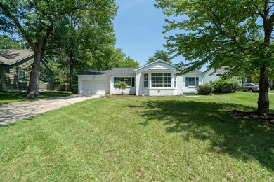 606 Crestland Ave-2